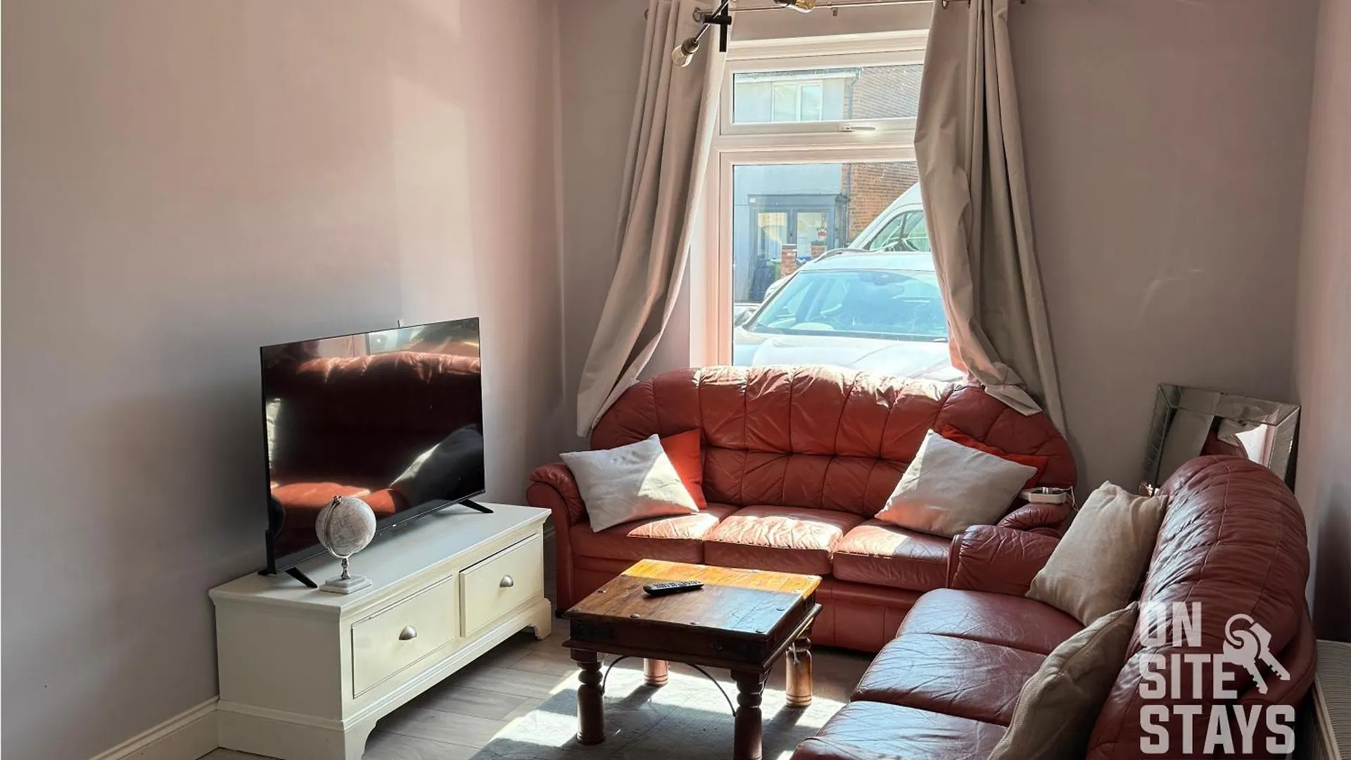 Onsitestays - 4 Bedroom House With 2 Bathrooms Welling United Kingdom